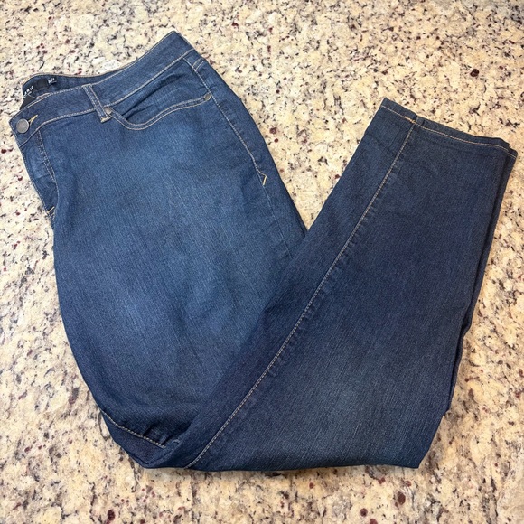 torrid Denim - Torrid Dark Blue Curvy Skinny Jeans